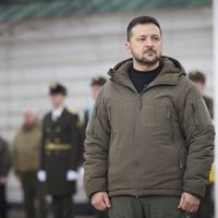 FT: оптимистичные заявления Зеленского о ситуации на фронте создают раскол между его офисом и военными