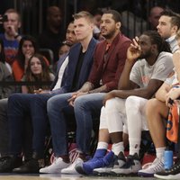 'Knicks' nepagarinās līgumu ar Porziņģa iecienīto galvenā trenera palīgu Longstafu