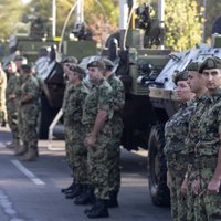 "Дестабилизирующий шаг". США призвали Сербию отвести войска от границы с Косово