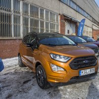 Foto: Latvijā ieradies 'Ford' mazākais apvidnieks 'EcoSport'