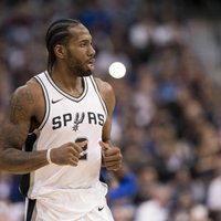 'Spurs' un Lenarda nesaskaņas pieaug – basketbolists vairs neatbild uz zvaniem īsziņām