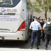 Из Франции депортируют 29 российских болельщиков