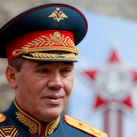 Donbasu apmeklējis Krievijas ģenerālštāba priekšnieks, apstiprina ASV amatpersona