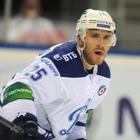 Karsums gūst vārtus otrajā KHL spēlē pēc kārtas