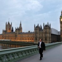 Британский парламент проголосовал против досрочных выборов