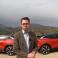 Video: Elektriskā 'Renault Megane' ar 'Android' operētājsistēmu