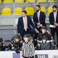'Rīgas' hokejisti zaudē MHL līderei