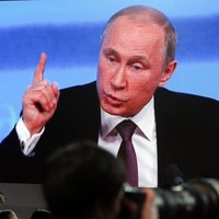 Krievija draud sankciju ieviesējiem ar 'asimetrisku' atbildi