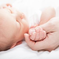 В первом полугодии рождаемость в Латвии снизилась на 1,4%