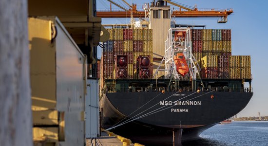 Gada piecos mēnešos kravu apgrozījums Rīgas ostā audzis par 10,4%