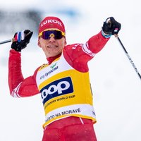 "Нет к ним доверия": норвежцы связали российского лыжника с допингом