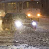 Gatavojot auto ziemai: lukturi, spuldzes un regulējums