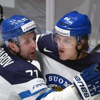 Somijas hokejisti pārliecinoši iekļūst PČ pusfinālā