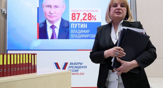 'Tiek pūsta migla acīs visai sabiedrībai’: kā Kremlis dezinformē par Navaļniju un Putinu