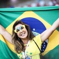ФОТО: Горячие бразильянки во время футбола "захватили" российские города