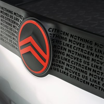 'Citroen' sāk jaunu ēru ar jaunu identitāti un logo