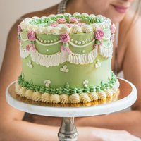 Vintāžas kūkas un pavisam vienkārši deserti – kas aktuāls kūku pasaulē?