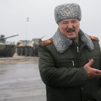 Lukašenko ar Putinu izlemšot, cik ilgi Krievijas karaspēks paliks Baltkrievijā
