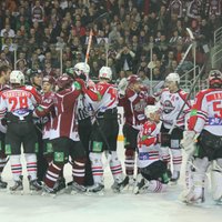 Rīgas 'Dinamo' nokļūst vienas neveiksmes attālumā no sezonas beigām