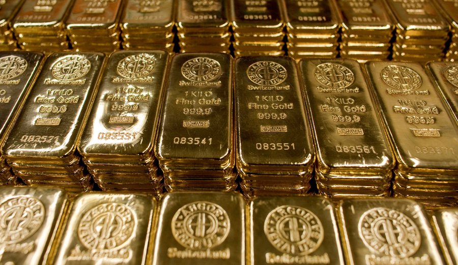 Professional Money Managers Increasing Gold Holdings in Anticipation of Price Rise: Bloomberg Survey