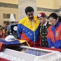Российские ученые не смогут забальзамировать тело Чавеса