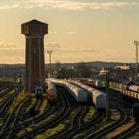 Литовская железнодорожная компания ищет машинистов в Латвии