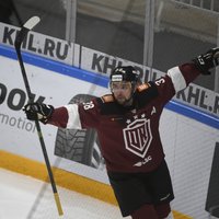 Roberts Bukarts pēc sezonas KHL atgriezīsies Čehijā
