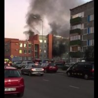 Aculiecinieks: Daugavpilī deg daudzstāvu dzīvojamā ēka