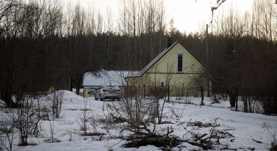 В Эстонии мужчина убил четырехлетнюю дочь и покончил с собой: ранее его судили за организацию взрывов