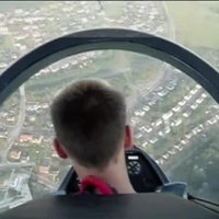 ВИДЕО: Пилот Germanwings Лубиц управляет планером