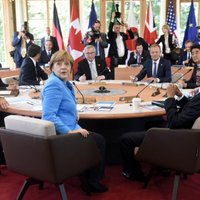 G-7 samits: Jautājumā par sankcijām pret Krieviju apspriežama tikai to paplašināšana, norāda Tusks
