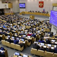 Krievijas parlamenta apakšpalāta atbalsta Putina ierosinātās izmaiņas pensiju reformā