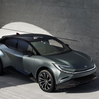 Eiropā debitē 'Toyota bZ' kompaktā apvidnieka koncepts