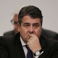 Новый глава МИД Германии исключил досрочную отмену санкций против РФ