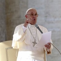 Pāvests aizstāv 'nulles iecietību' pret pedofilijā iesaistītajiem priesteriem
