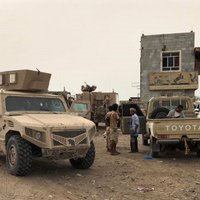 Jemenas valdības spēki nemierniekiem atkarojuši Hudeidas lidostu