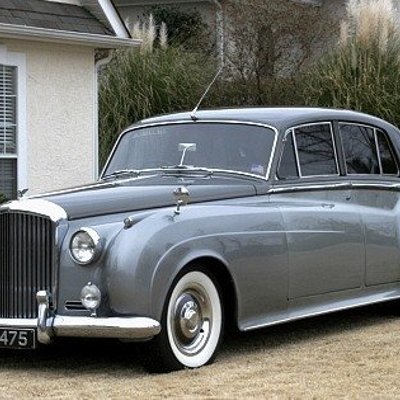 Latvijas restauratoru rokās atdzimst 50. gadu 'Bentley Silver Cloud'