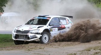 Foto: Eiropas un Latvijas rallija ekipāžas cīnās 'Rally Liepāja' ātrumposmos