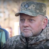 Zalužnija kabinetā atklāta noklausīšanas iekārta, ziņo Ukrainas medijs