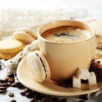 Dzērieni, gaļas ēdieni un deserti ar uzmundrinošo javu – kafiju
