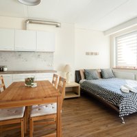 Dzīvot vienā istabā – kā ieplānot gultu studijas dzīvoklī