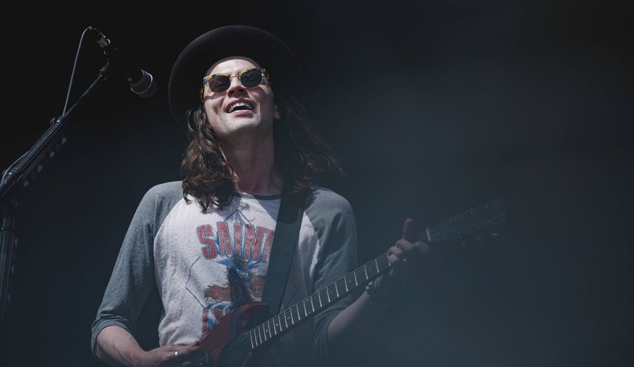 James Bay Performs at Sigulda Castle Ruins: Singer and Guitarist of Hits “Hold Back the River” and “Let it Go”