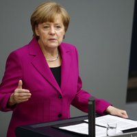Меркель: саммит ЕС обсудит возможные санкции против РФ