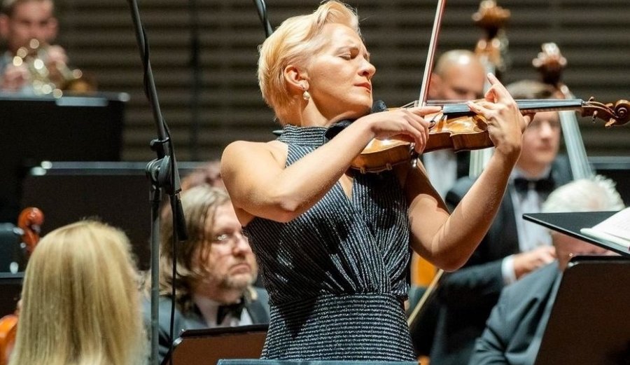 Violinist Vineta Sareika has become the first concertmaster of the Berlin Philharmonic