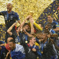 Francijas futbolisti rezultatīvā finālā kļūst par Pasaules kausa ieguvējiem