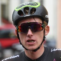 Stabils sniegums un startēšana 'Giro d Italia' – riteņbraucēja Neilanda mērķi šosezon