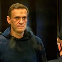 Алексей Навальный обратился к сторонникам: "Не дайте себя запугать"