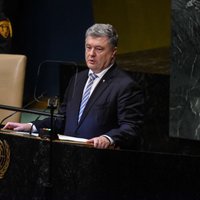 Ukraina 'de facto' kļuvusi par NATO austrumu flangu, paziņojis Porošenko