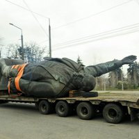 Украина заживет по-новому: демонтирован последний памятник Ленину