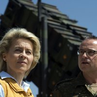Krievija Rietumu sankcijas neizturēs ilgāk par diviem-trim gadiem, prognozē Vācijas aizsardzības ministre